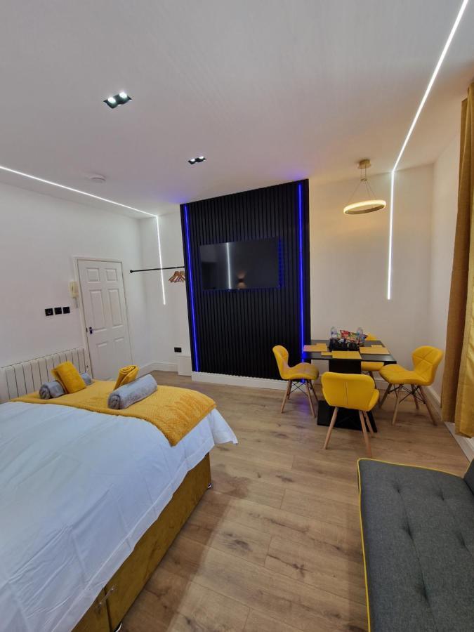 Balco Plaza Studio Nottingham Bagian luar foto